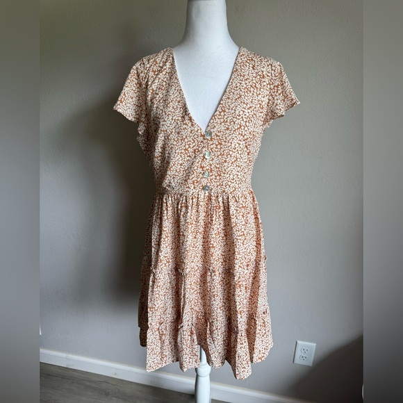 Petal + Pup Tan Cream Floral Print Mini Tiered V-Neck A-Line Sundress Womens 8 - Picture 1 of 6
